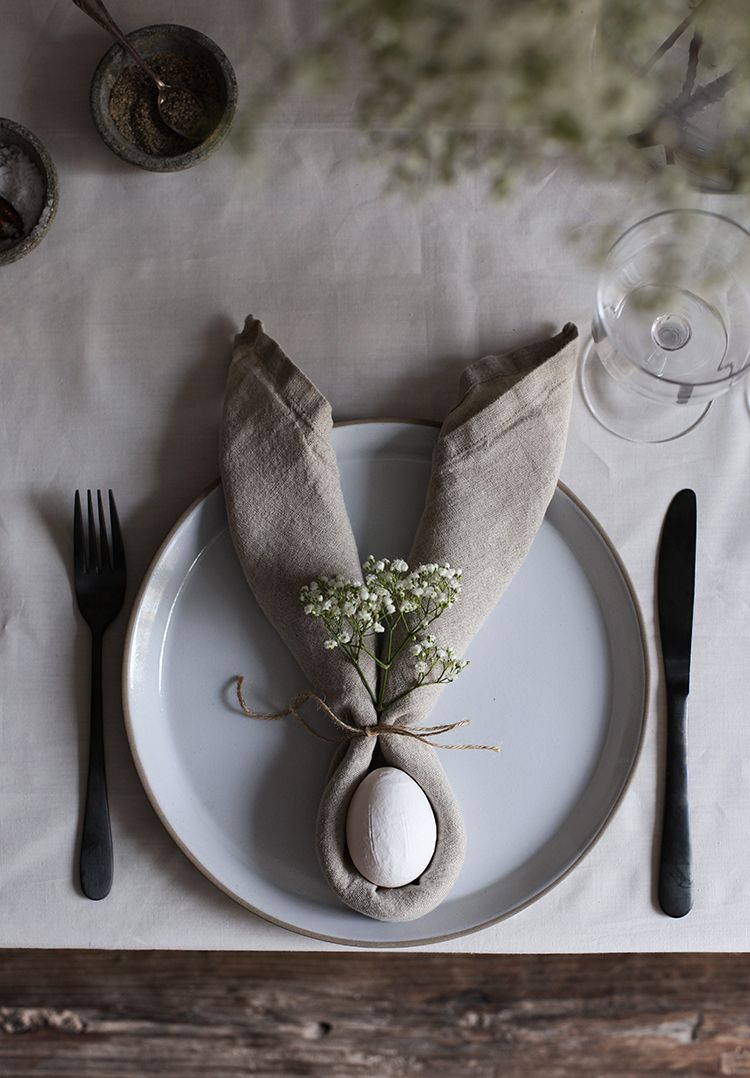 my scandinavian home: Five beautifully simple Easter DIY ideas Easter Time, Easy Easter, Easter Ideas, Easter Weekend, Easter Sunday, Easter Recipes, Easter Brunch, Easter Party, Easter Breakfast