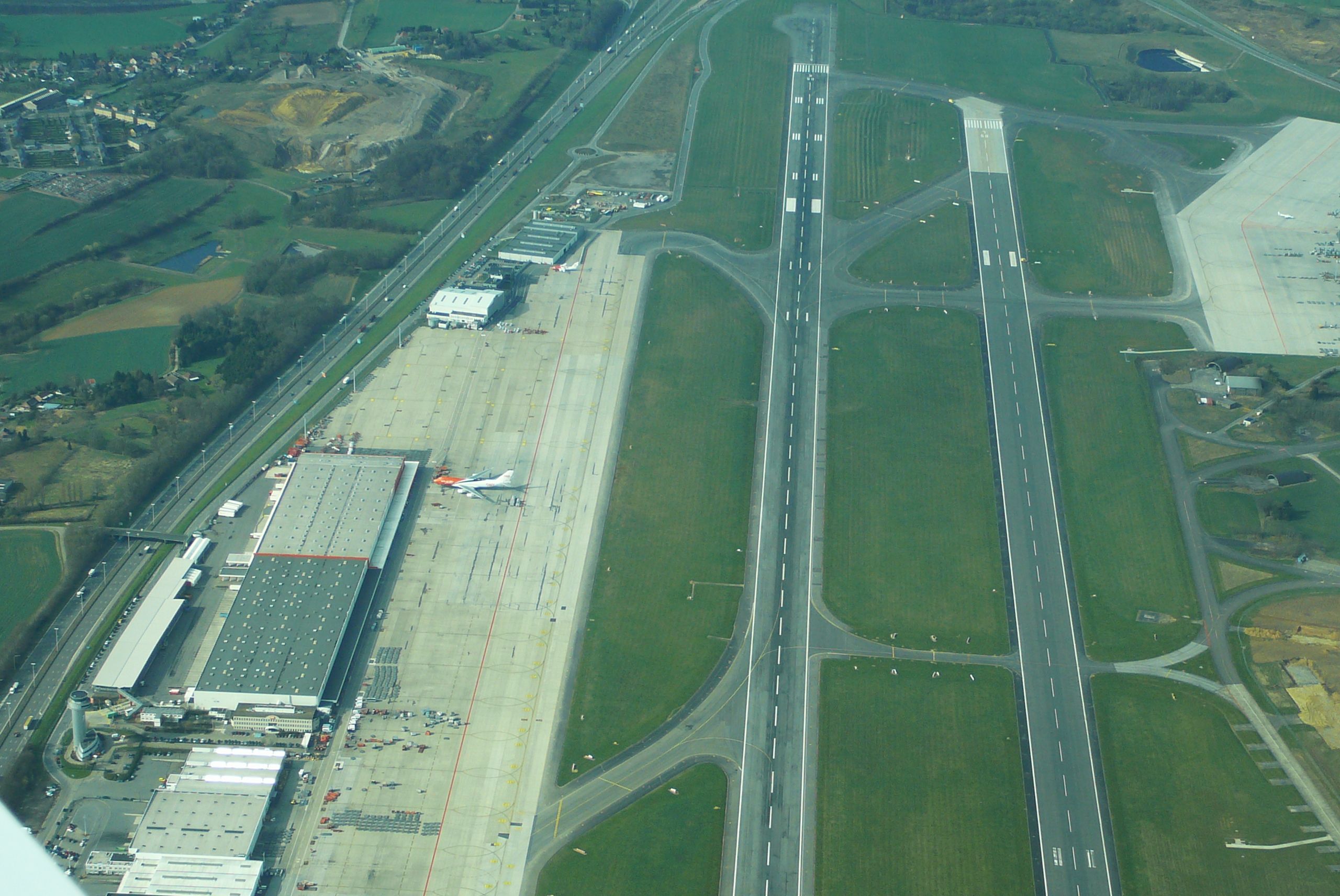 Liege Belgium April 2013 With Images Airport Commercial