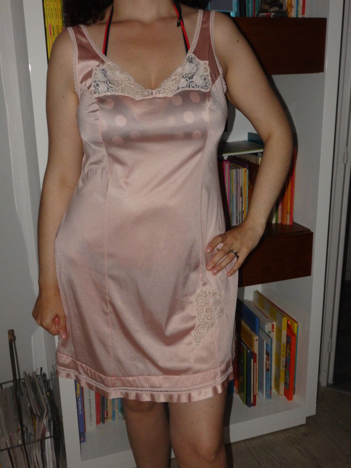 Original Dentelle Robe Avec Fond Rose Type Combinaison De Vintage CexoBd