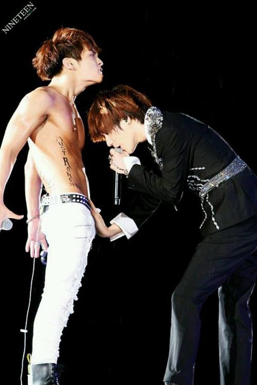 Pin on Kim Jonghyun (김종현)