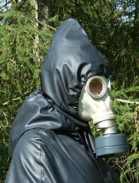 Pin Von Oderholz Kurt Auf Maske Kleppermantel Gasmaske Pvc Regenmantel Pin Von Oderholz Kurt Auf Maske Kleppermantel Gasmaske Pvc Regenmantel