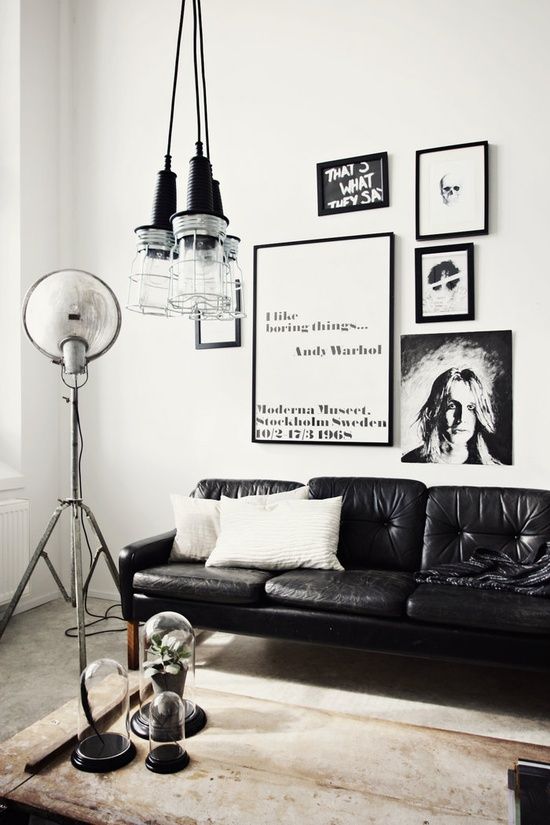 Große Bilder an der Wand als Deko im Wohnzimmer living situation - wohnzimmer deko wand Große Bilder an der Wand als Deko im Wohnzimmer living situation - wohnzimmer deko wand