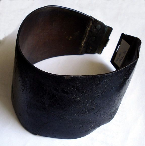 British Solr S Leather Stock From The Regimental Museum Of Royal Welsh Research Shows That Briti Army Uniform Marines - Leatherneck Collar Marines British Solr S Leather Stock From The Regimental Museum Of Royal Welsh Research Shows That Briti Army Uniform Marines - Leatherneck Collar Marines