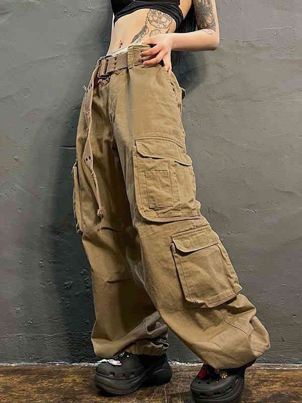 DescriptionStyle:Y2K/Grunge/Vintage/Street/CasualFabric: CottonFit Type: Loose FitLength: Full LengthProduct Measurements Size (in) Waist Hips Length S 27 39 41 M 28 41 42 L 30 43 42 Size (cm) Waist Hips Length S 68 100 105 M 72 104 106 L 76 108 107 Sweatpants Streetwear, Baggy Sweatpants, Y2k Streetwear, Womens Sweatpants, Streetwear Women, Khaki Cargo Pants, Cargo Jeans, Y2k Cargo Pants, Baggy Cargo Pants Outfit