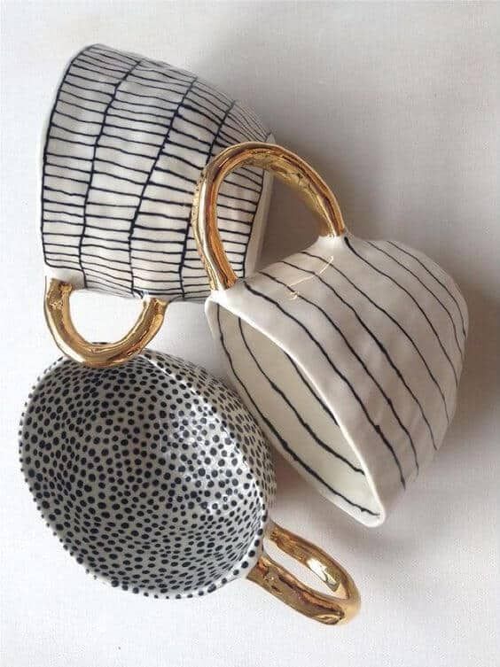 Spotlight: Suzanne Sullivan Ceramics · Craftwhack Ceramics Ideas Pottery, Ceramics Projects, Clay Ceramics, Pottery Mugs, Ceramic Pottery, Thrown Pottery, Pottery Kiln, Pottery Gifts, Pottery Bowls