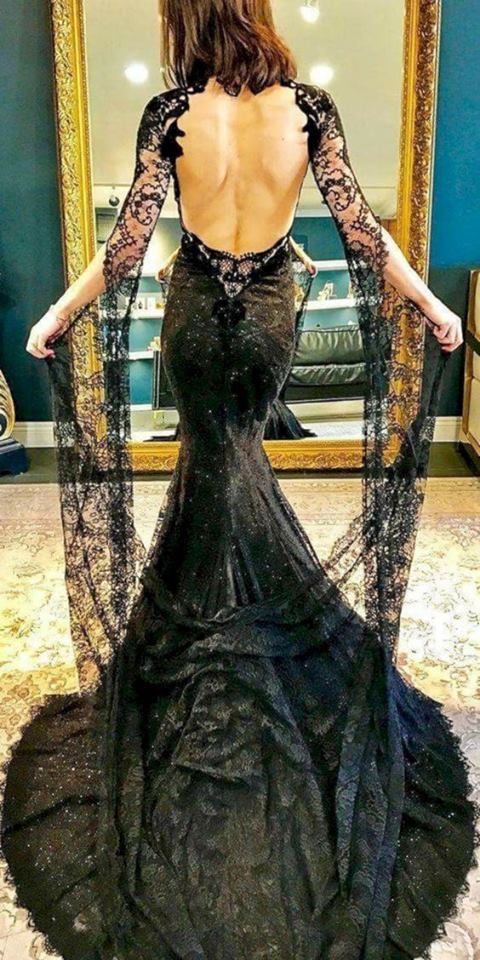 Pin by Lee Thomas on Skull Idea | Halloween wedding dresses, Gothic