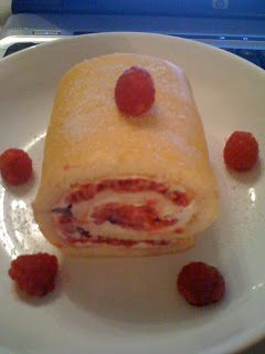 #favourite #slimming #evenings #roulade #recipes #roulade #treats #fruit #swiss #tasty #world #whole...