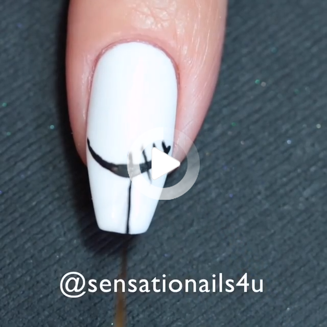 Gespenstische Halloween-NAGEL-KUNST