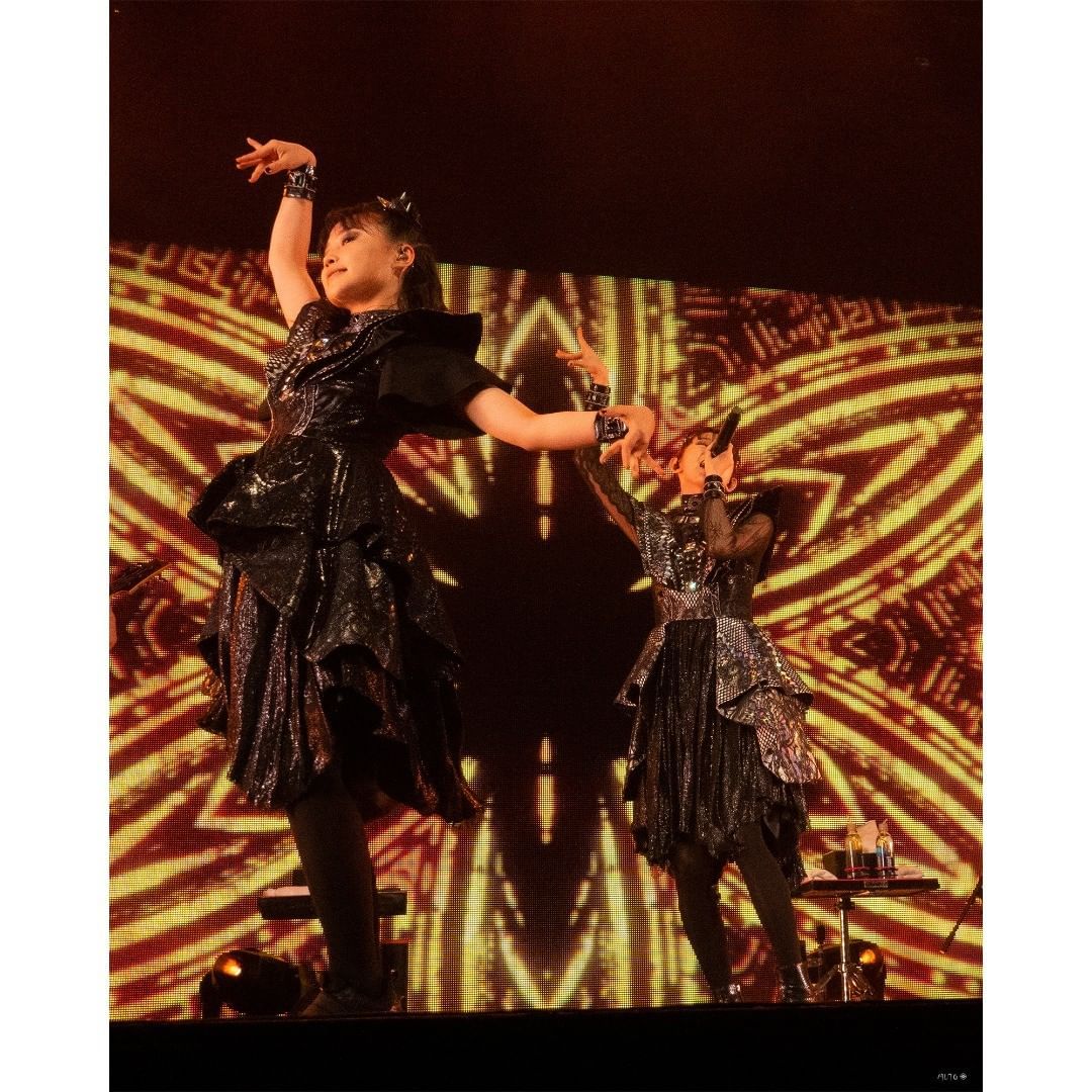 Muto Fukudo Babymetal On Instagram 1913 003 Las055 Sayashil On The Right Of Sumetal すぅ様と下手 鞘師 さん Babymetal Bm19 Flapper Dress Inspiration Concert Muto Fukudo Babymetal On Instagram 1913 003 Las055 Sayashil On The Right Of Sumetal すぅ様と下手 鞘師 さん Babymetal Bm19 Flapper Dress Inspiration Concert
