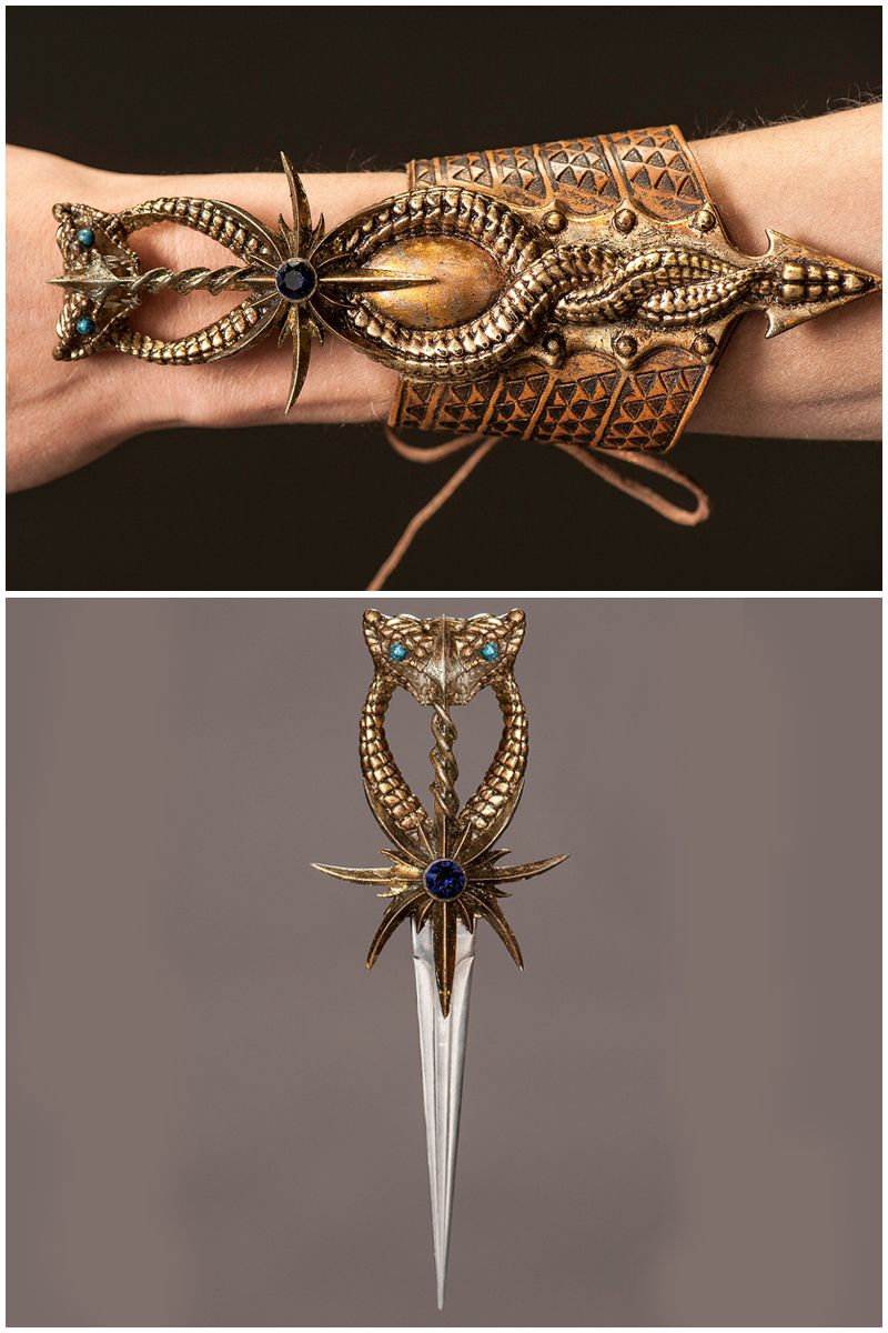 Pretty Knives, Cool Knives, Swords And Daggers, Knives And Swords, Fantasy Jewelry, Fantasy Clothing, Knife Aesthetic, Hidden Weapons, Ninja Weapons