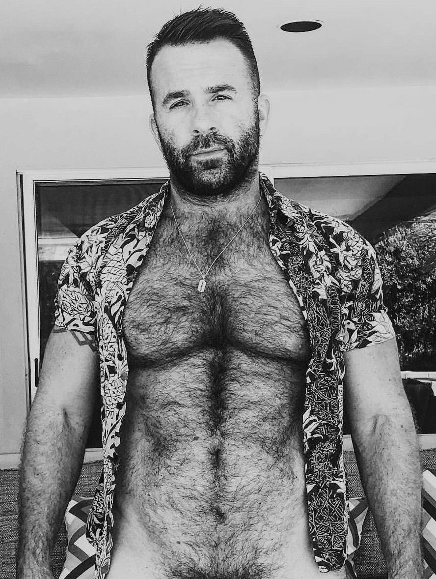 vicks vaporub on hairy chest Vicks vaporub on hairy chest