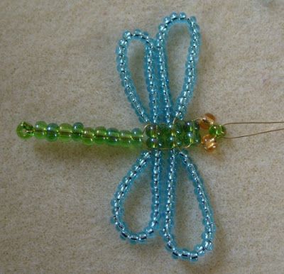 20 Bead Bugs You Can Make | Beaded Insects | Seed Beads | wire | how to make | Easy DIY Craft Tutorial Ideas Seed Bead Tutorials, Seed Bead Projects, Seed Bead Crafts, Beaded Crafts, Seed Bead Jewelry, Bead Jewellery, Jewelry Projects, Wire Jewelry, Jewelry Supplies