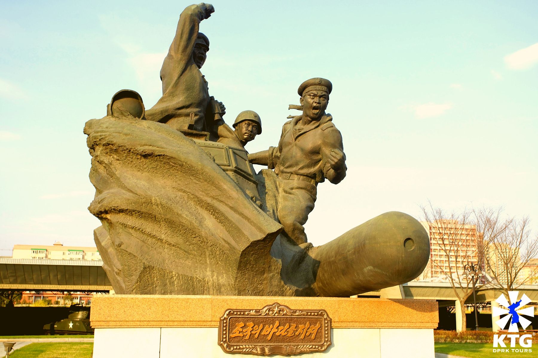 Statue At The Korean War Museum Victorious Fatherland Liberation War Statue At The Korean War Museum Victorious Fatherland Liberation War