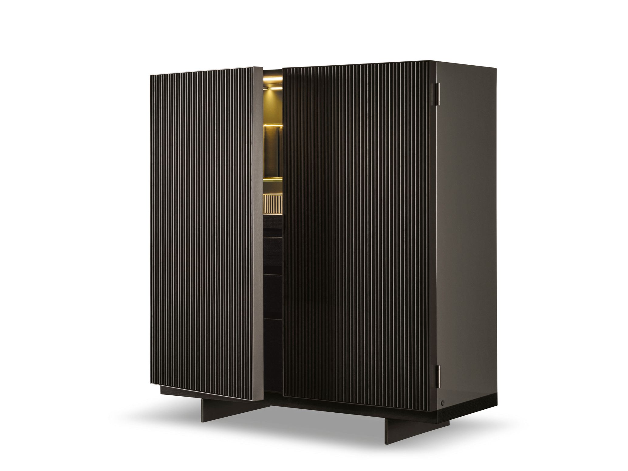 Aylon Highboard By Rodolfo Dordoni For Minotti Aylon Highboard By Rodolfo Dordoni For Minotti
