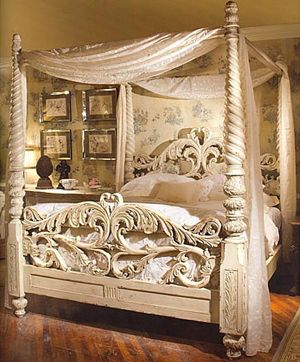 Very Ornate Canopy Beds In 2019 4 Poster Schlafzimmer Betten Wohnen Antike Möbel