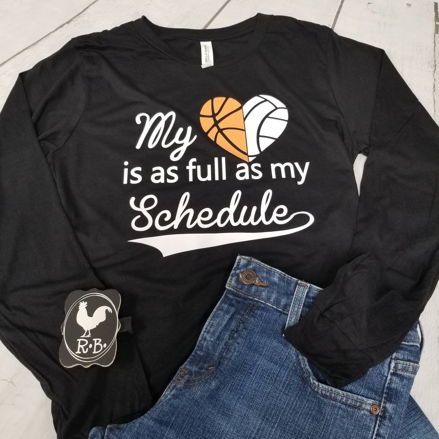 This Sports Mom shirt shows that you are a super fan!! If your schedule is full from practice and games of your children this is the shirt for you. You will love this tee it's a long sleeve Bella Canvas. It is true to size but if you want a looser fit size up one size. Basketball Mom Shirts, Sports Mom Shirts, Sports Mom Quotes, Softball Mom, Sports Basketball, Soccer Mom, Baseball, Sport Shirt Design, Shirt Print Design