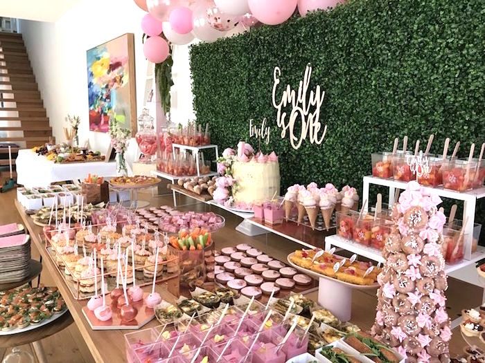 Pink & Rose Gold Birthday Party on Kara's Party Ideas | KarasPartyIdeas.com (20) Gold Theme Birthday Party, Dessert Table Birthday, 25th Birthday Parties, 21st Birthday Decorations, Sweet 16 Birthday Party, Rose Gold Party, Rose Party, Deco Rose, Cocktail