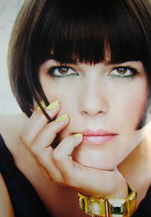 15 Selma Blair Short Hairstyles - Short Hairstyle Trends - Short Locks Hub