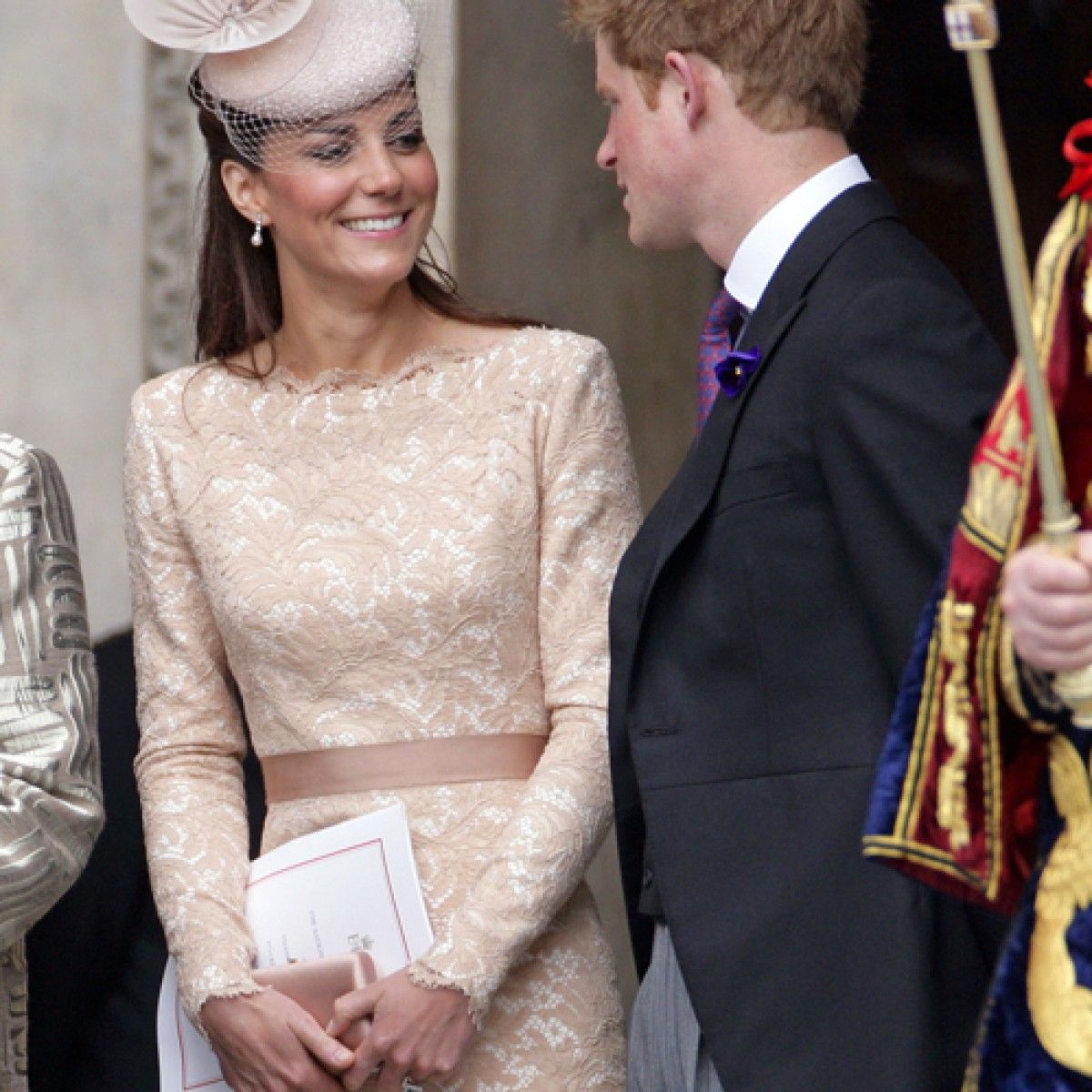 Kate Middleton Y El Príncipe Enrique Más Que Cuñados Amigos Vestidos De Novia Encaje Para Trajes De Boda Kate Middleton