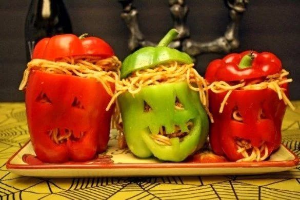 Blyuda Na Hellouin 14 Tys Izobrazhenij Najdeno V Yandeks Kartinkah Gefullte Paprikaschoten Halloween Snacks Halloween Essen