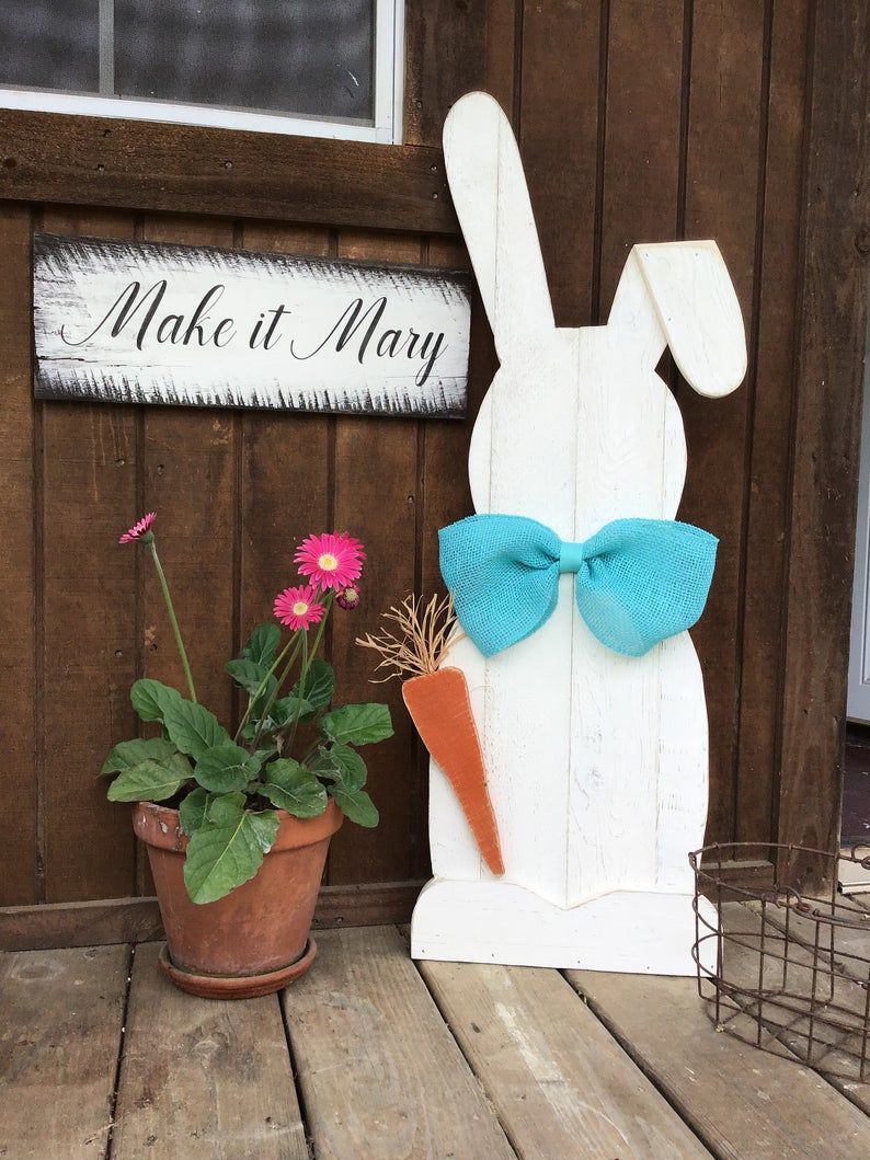 Pallet Bunny Etsy Easter craft decorations, Easter bunny crafts