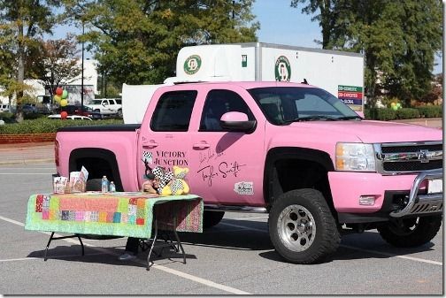 Taylor Swift S Pink Chevy Truck Savannah Hall Hall Pink Chevy Trucks Lifted Chevy Trucks Pink Chevy