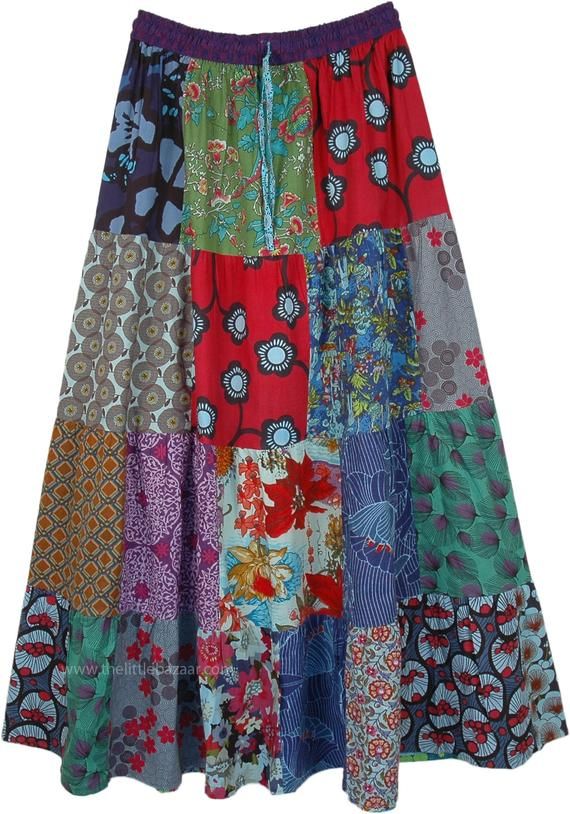 A mixed patchwork blue tone with floral prints full maxi length cotton skirt with an elastic waist and drawstring. Full elastic waist adds comfort and stretch and drawstring gives you sizing flexibility and a confident fitting. The floral prints gives the skirt a 'closer to nature' feel and makes it an ethical choice that you can add to your skirt collection. Patchwork skirts are often similar and yet each is unique and one of a kind; no two are exactly the same. Pair it with a solid top and add Trendy Skirts, Long Maxi Skirts, Long Skirt, Bohemian Maxi Skirt, Hippie Skirts, Hippie Garden, Boho Jumpsuit, Modelos Plus Size, Hippie Look