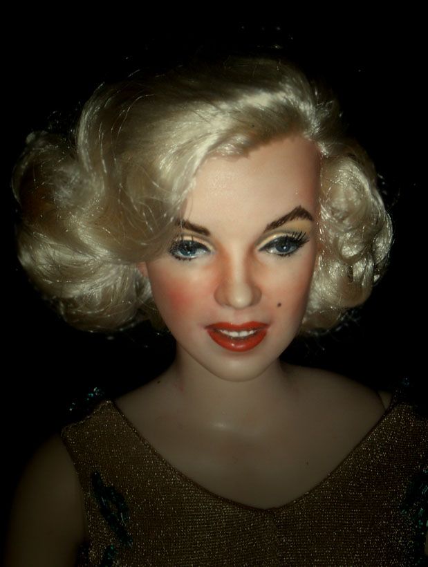 marilyn monroe doll