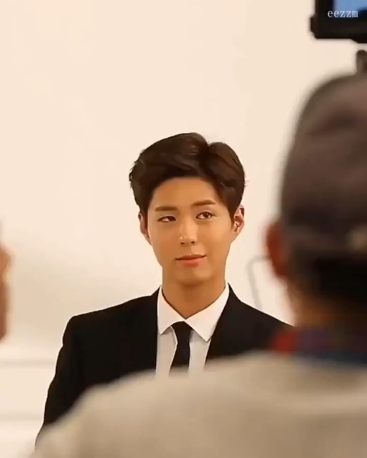 585 aprecieri, 16 comentarii - 🌷Meili_Bogummy🌷 (@meili_bogummy) pe Instagram: „So cute...❤(. ❛ ᴗ ❛.) LINE pay cr.https://twitter.com/eezzm_0616/status/1192313910935748609?s=19 .…” Bo Gum, Park, Twitter, Cute, Instagram, Kawaii, Parks