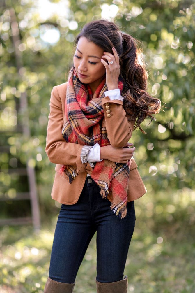 cute fall outfit ideas // jcrew camel blazer + nordstrom plaid blanket scarf Cute Fall Outfits