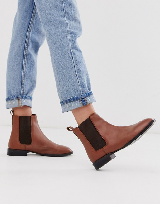 ASOS DESIGN April leather chelsea boots in tan | ASOS Chunky Chelsea ...