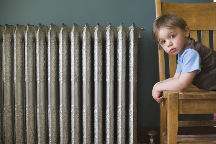 Five Awesome Hot Water Radiator Designs Designer Radiator Horizontal Radiators Radiators Modern
