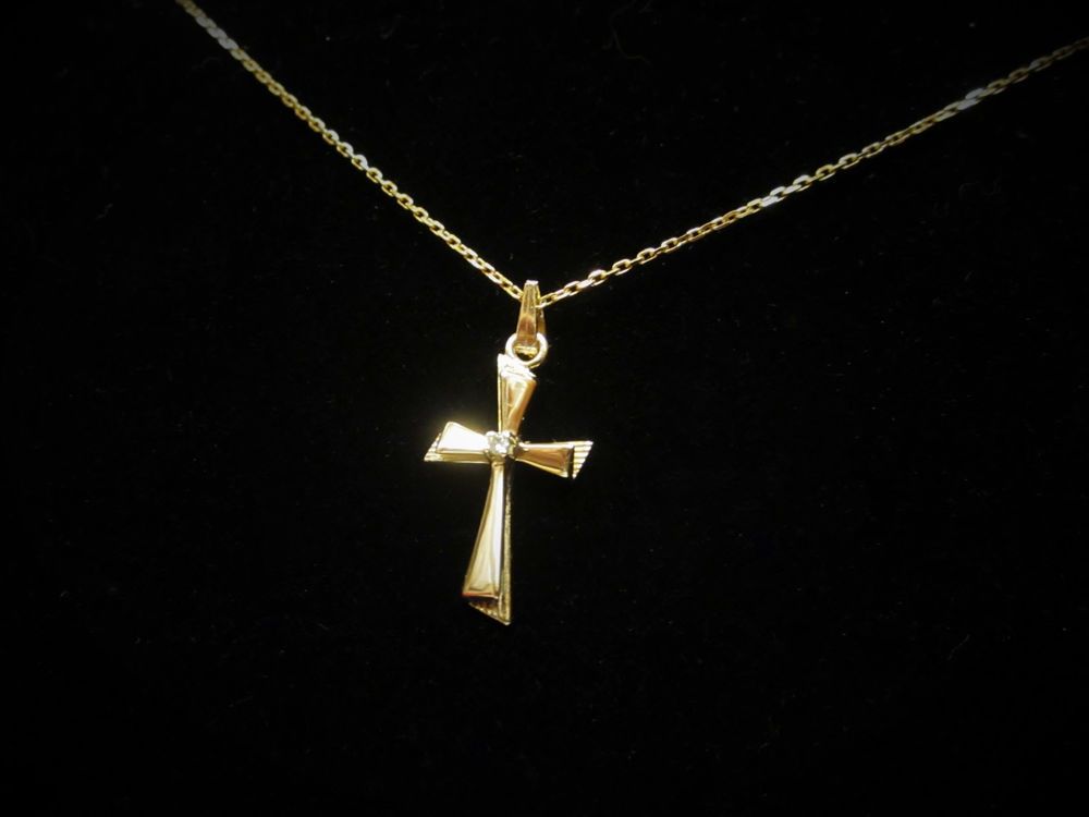 Arrow Jewelry Stainless Steel cross with diamond cut solid 14K gold cross pendant