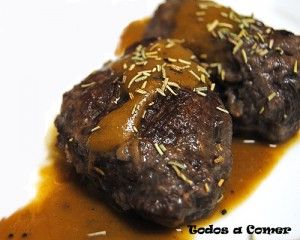 Carrilleras De Ternera Al Horno Con Vino Tinto En Cocotte Carrilleras De Ternera Al Horno Con Vino Tinto En Cocotte