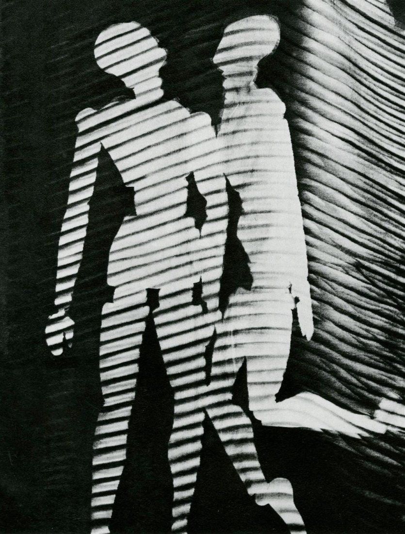 Man Ray (American, 1890 - 1976). "Rayograph - With a Ball of Wool". Photogravure. 1937. Pinhole Photography, Bnw Photography, Man Ray Photograms, Man Ray Photographie, Avant Garde Photography, Art Of Man, Modern Artists, Paris, Gravure