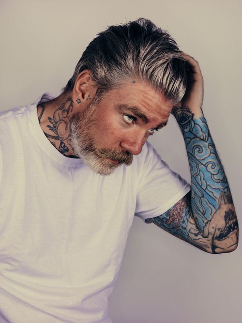 baarden en tatoeages dating