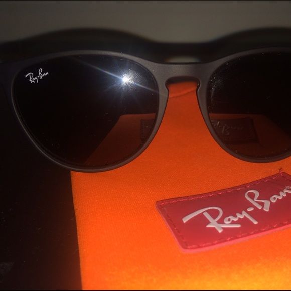 ray ban erika junior black ray ban erika junior black