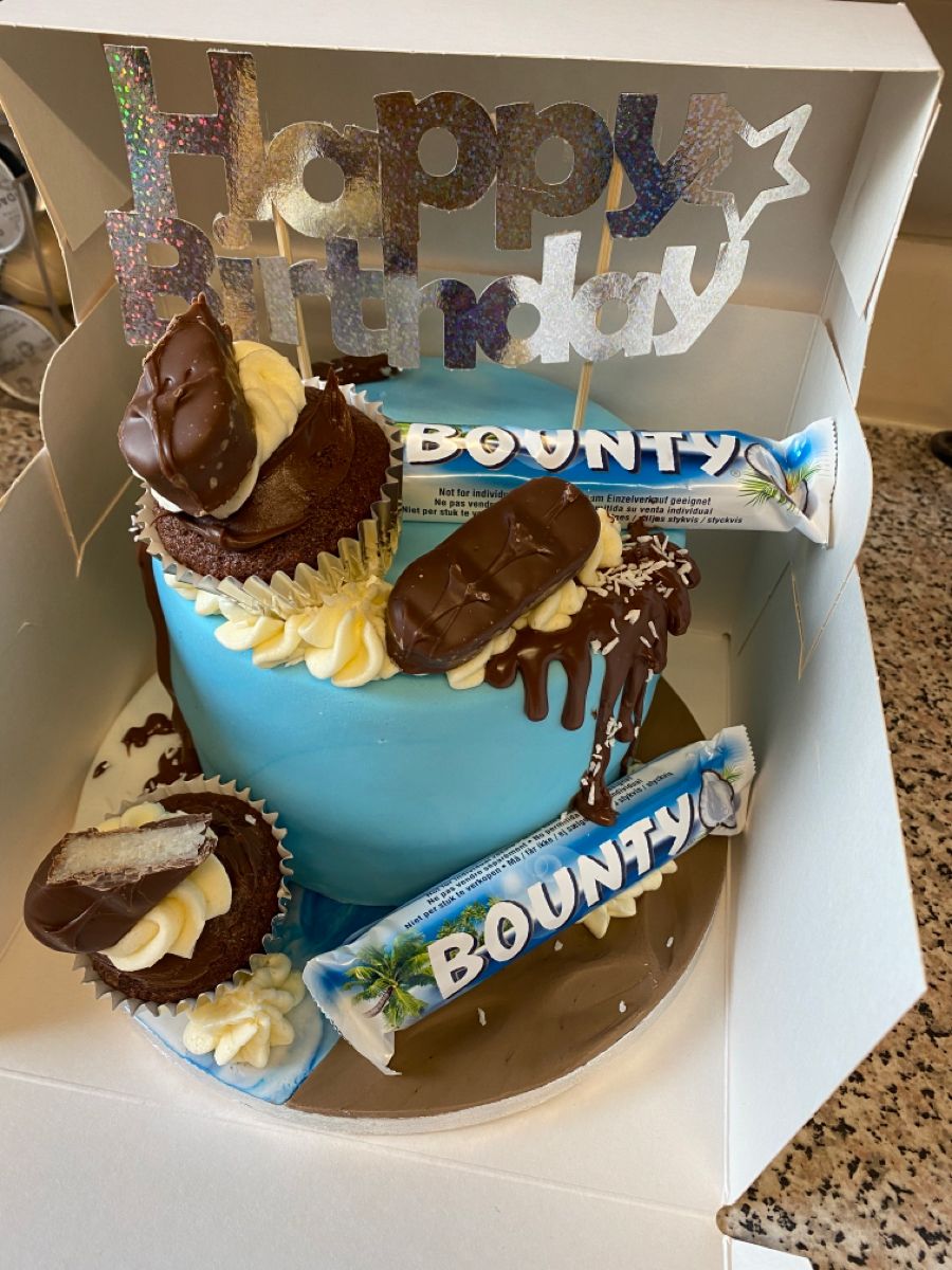 Bounty Cake Bounty Chocolate Easy Birthday Cake Recipes Chocolate bounty-cake-bounty-chocolate-easy-birthday-cake-recipes-chocolate