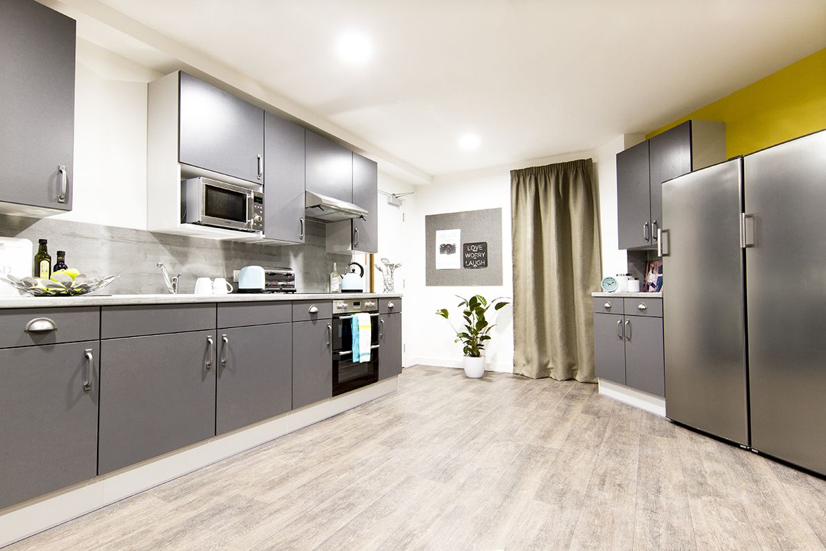 Birmingham Bentley House Student Accommodation Shared Kitchen Birmingham Bentley House Student Accommodation Shared Kitchen