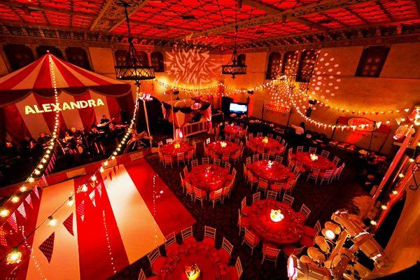 Vibrant Carnival Bat Mitzvah Theme Ideas // Hostess with the Mostess® Vintage Circus Theme, Carnival Themed Party, Carnival Birthday Parties, Carnival Themes, Vintage Carnival, Circus Theme Decorations, Carnival Lights, Theme Parties, Gala Themes