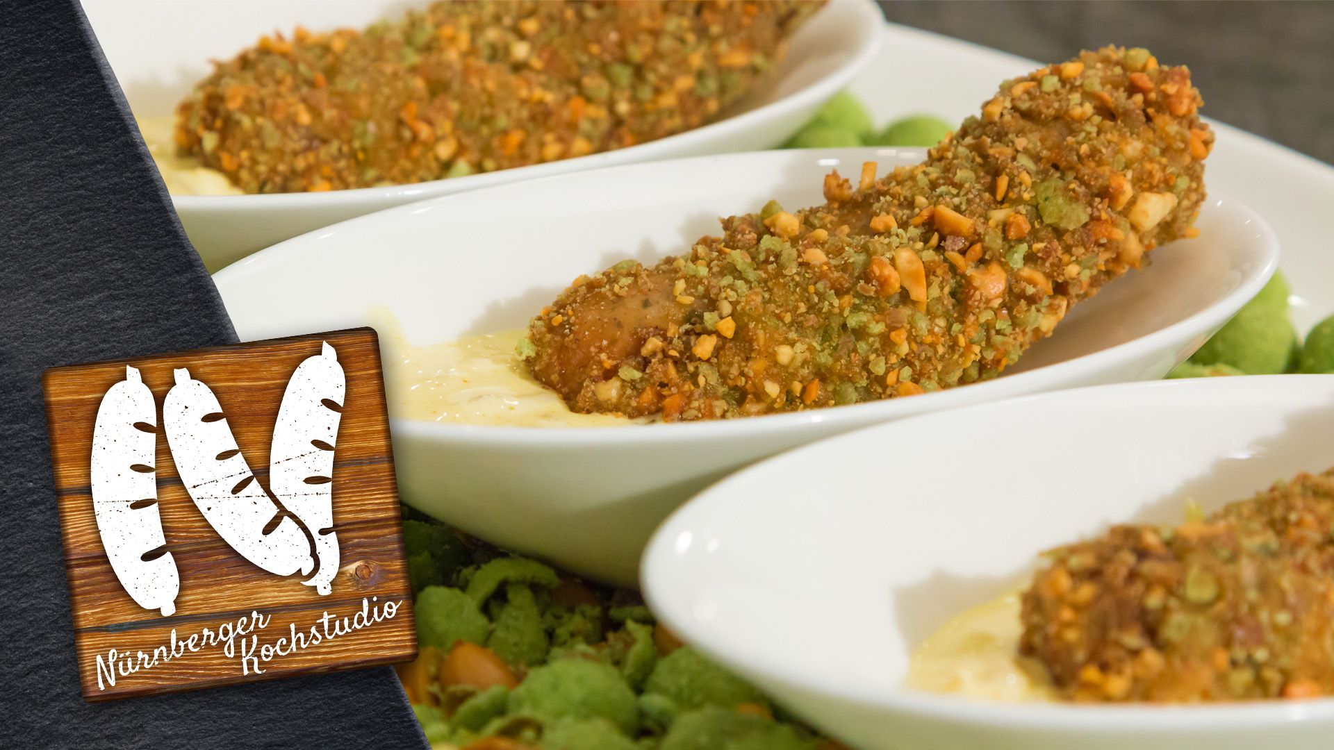Ein Gericht für alle Fans der japanischen Küche! – Nürnberger im Wasabi-Mantel #nürnbergerkochstudio #bratwurst #nürnberg #nürnberger #rostbratwurst #grillen #wurstvomgrill #rezept #rezepte #kochen #diy #wasabi Wasabi, Mantel, Grains, Rice, Food, Japanese Kitchen, Roast, Crickets, Easy Meals