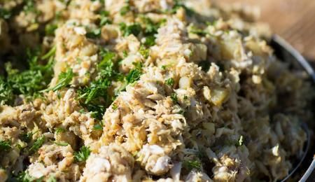 Smoorsnoek. Recipe as cooked by Tenacity, Fire Feeders, Sugar & Spice on UBM Season 3. #recipe #braai South African Recipes, African Food, Ethnic Recipes, Fish Recipes, Baking Recipes, Rice Casserole, Recipe Search, Best Beer, What To Cook