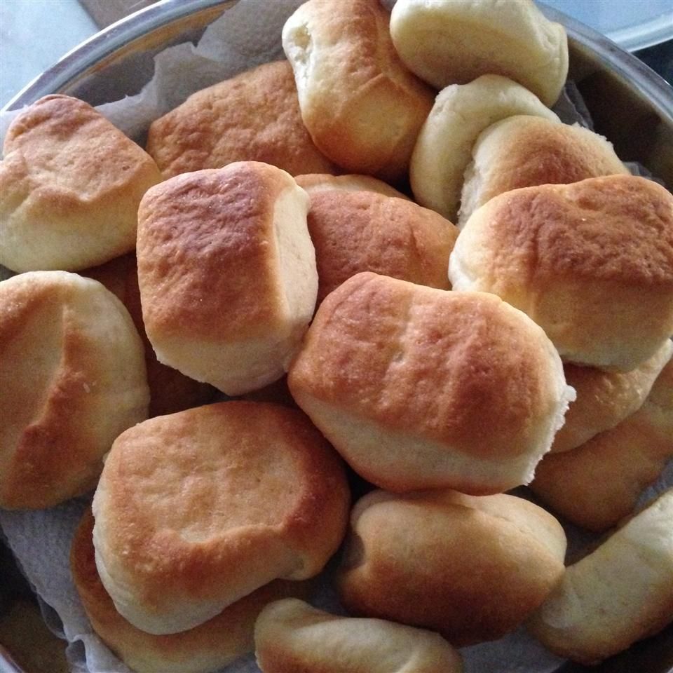 Old Fashioned White Bread Rolls Allrecipes Com Au Bread Food And Drink Southern Thanksgiving Menu