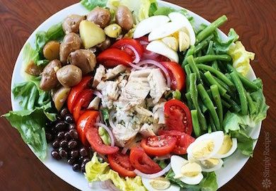 Şenlikli salata için Laleler salatası Şenlikli salata için Laleler salatası