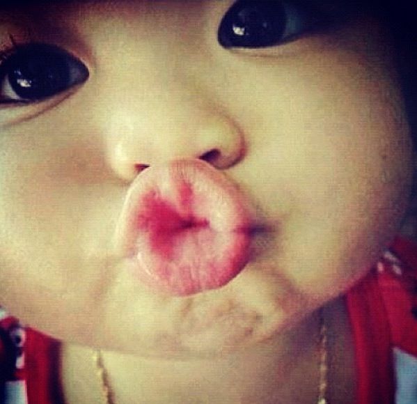 Baby Kiss Baby Kiss Beautiful Babies Cute Kids