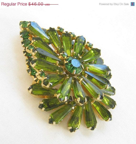Vintage JULIANA DeLizza /& Elster Pendant Necklace and Matching Clip Earrings Scroll Setting