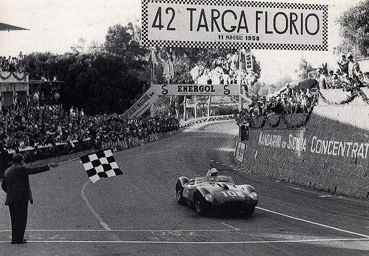 1958 Targa Florio : Olivier Gendebien (with Musso) in his Scuderia's Ferrari 250 TR crossing the finish line and took the checkered flag almost 30 mn ahead than the second duo drivers Behra/Scarlatti ... (ph: autosport.com) Sports Car Racing, Road Racing, Race Cars, Auto Racing, Vintage Racing, Vintage Cars, Vintage Auto, Le Mans, Endurance Sports