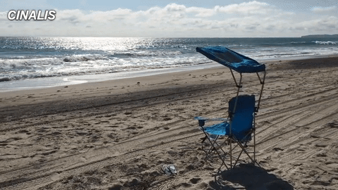 Charge Chair Is A Solar Ed Beach You Can Any Usb 3b87ab7ed54dee4856c0386fe0264a34 Gif