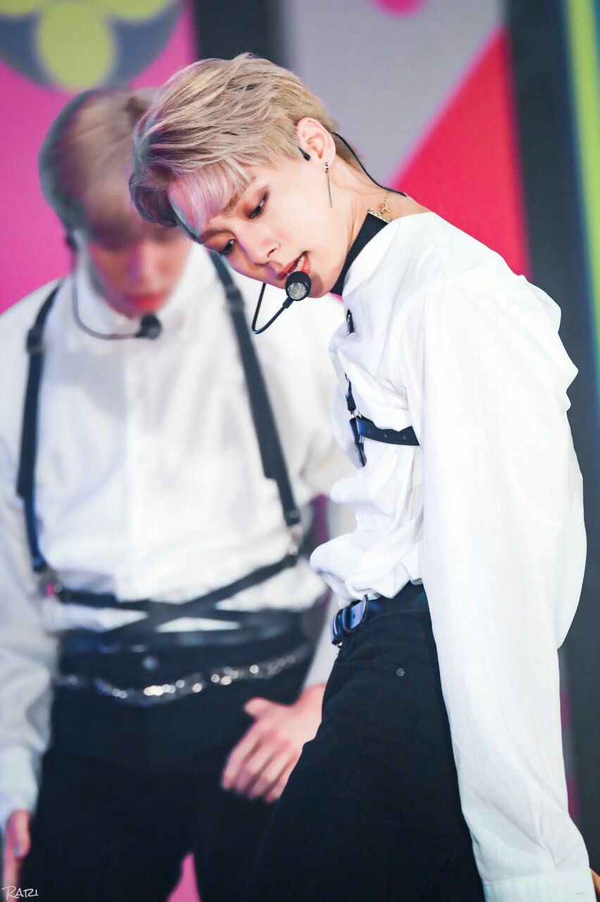 hwanwoong yeo hwanwoong oneus hwanwoong yeo hwanwoong oneus