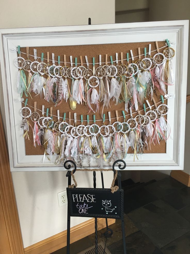 Dream catcher baby shower party favors, #Baby #bohemianbabyshowerideas ... Dream catcher baby shower party favors, #Baby #bohemianbabyshowerideas ...